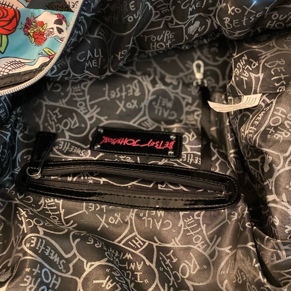 Women's Skull and Roses Tote Bag - Blue and Red - Picture 7 of 7